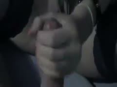 In front of me, my insanely lustful white women want to masturbate.